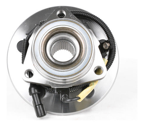 Maza De Rueda Del. 5 Birlos 3 Barrenos Y 33 Estrias 4wd